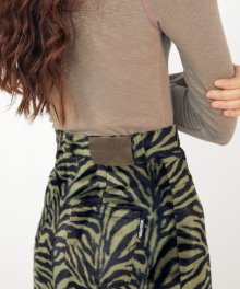 Zebra Print Slit Mini Skirt [AVOCADO]