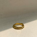 리엔느와르(leeENoir) Wave Bold Ring (2color)