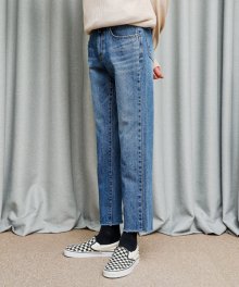 CUTTING CROP STRAIGHT JEANS (BLUE)
