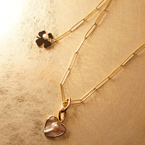 Heart charm basic link necklace