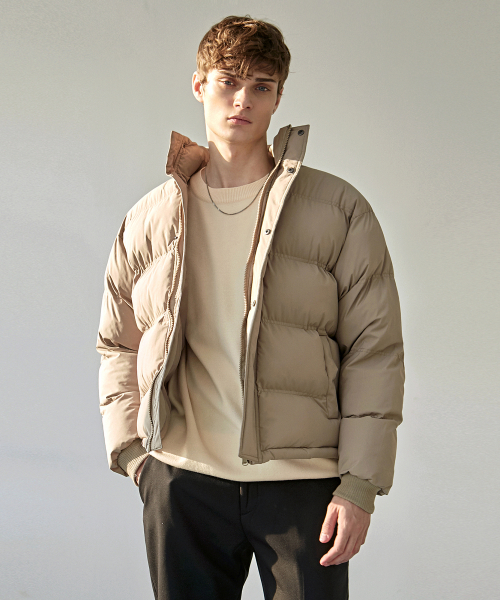 닉앤니콜(nicknicole) [ESSENTIAL] Useful Over Short Padding_Indi Beige