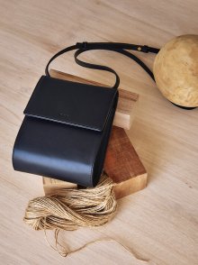 Pochette crossbody bag Black(사용x)