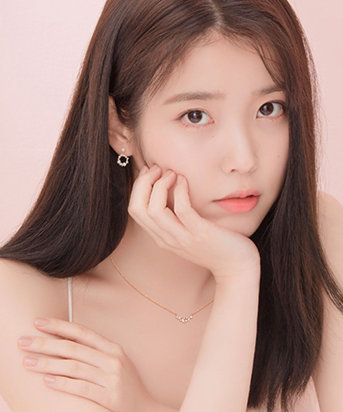 제이에스티나() [아이유 착용] 제이블랑 귀걸이 (JJPJEQ9AF506SR000) 상품 이미지