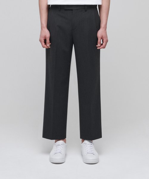 무신사 스탠다드(musinsastandard) 라이트웨이트 와이드 히든 밴딩 크롭 슬랙스 [차콜 그레이]