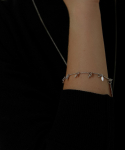 위트홀리데이(WIT-HOLIDAY) leaf chain bracelet