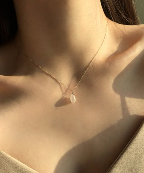 White Moonstone necklace [silver925]