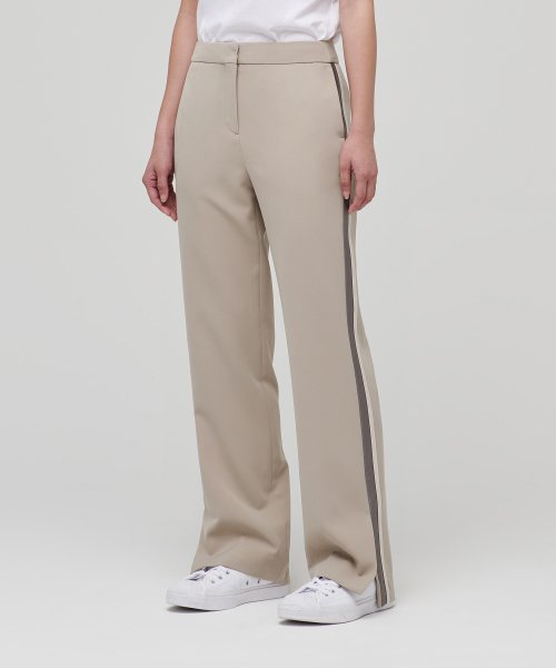 무신사 스탠다드 우먼(musinsastandardwoman) 우먼즈 플루이드 사이드 라인 세미 와이드 슬랙스 [베이지]