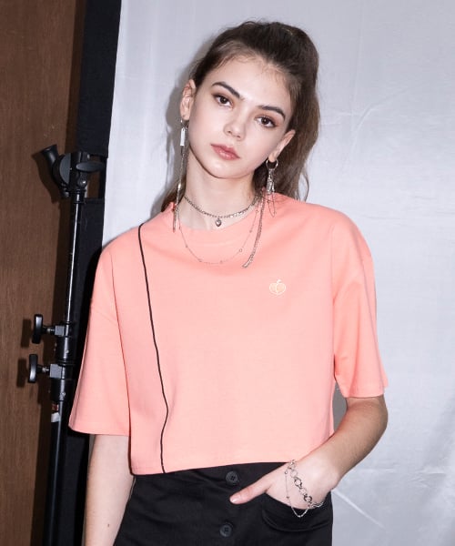 비에이블투(babletwo) 라인 크롭 티셔츠 (레드)