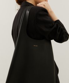 Soft Shoulder Bag (Black)
