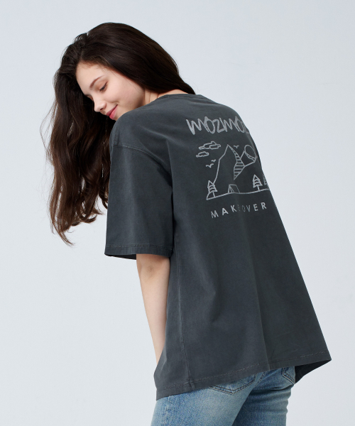 모즈모즈(mozmoz) 마운틴 피그먼트 오버핏 티셔츠_챠콜
