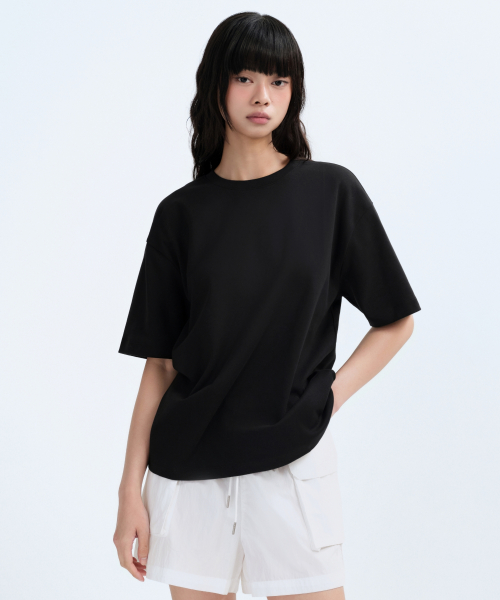 무신사 스탠다드 우먼(musinsastandardwoman) 우먼즈 릴렉스 핏 크루 넥 반팔 티셔츠 [블랙]