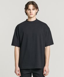 Pleats T-Shirt - BLACK