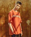 오버핏 로고 테이프 크루넥 티셔츠 [Orange]
