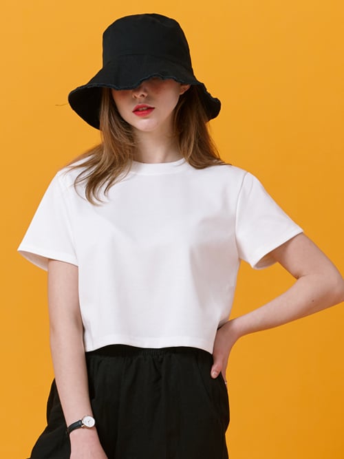 콜릿(koleat) [ 여름 ver.] 쿨링 기능성 세미 무지 크롭티 반팔 (화이트)