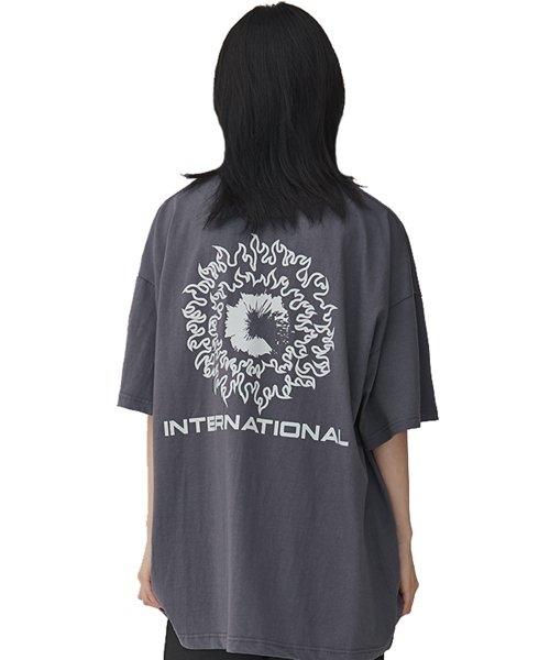 노이지컴퍼니(NOIZYCOMPANY) Flame Overfit T-shirts (Charcoal) - 사이즈 & 후기 | 무신사
