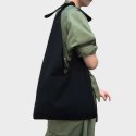씨씨씨 프로젝트(CCC PROJECT) medium hobo bag (black)
