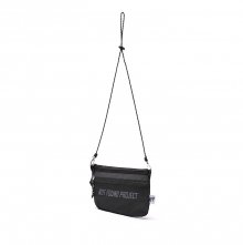 Give out a Flash sacoche bag (BLACK) NFP1806014BK