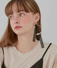 Black Lace Circle Earring (Single)  Black