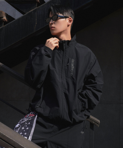 코드그라피(codegraphy) 테크 숏 자켓_블랙BDF 셋업