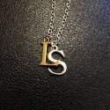 리즈리스(LEEDSLESS) initial necklace