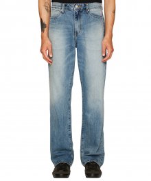 WILLIAM BASIC WASH BOOT CUT DENIM