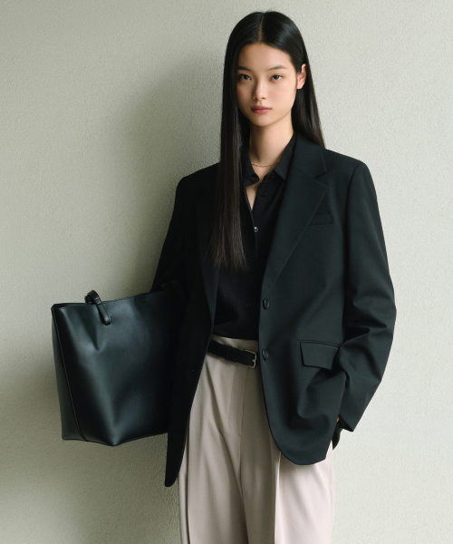 Women's Oversized Blazer [Black] preview