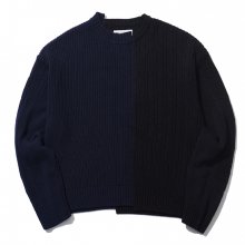 COLOR-TEXURE MIXED NAVY&BLACK SWEATER