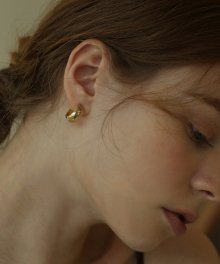 simple bold earring E018