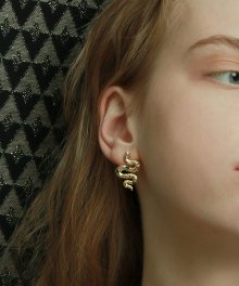 The classical snake earrings no.1