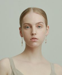 Aurora drop earrings no.1