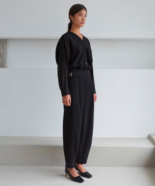 широкие BELTED шерсть SLACKS-чёрный
