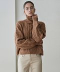 Twist Turtle Crop Sweater_Pink Brown