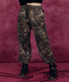BUTTERFLY LEOPARD PRINT JOGGER PANTS [BROWN]