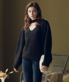 Oversized Cut Out Knit in Black_VK0WP2750