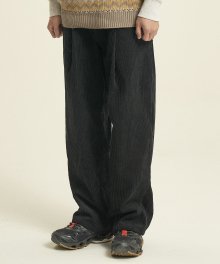 Corduroy Deep One Tuck Pants [Black]