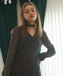 Floral Shirring Midi Dress_ Black