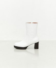 PLATFORM ANKLE BOOTS IN WHITE