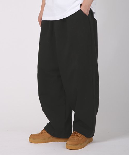 포윗(powit) 벌룬 와이드 이지 트레이닝 스웨트팬츠(블랙)