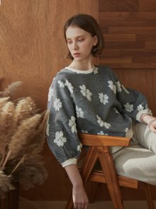 Heart Flower Jacquard Knit Sweatshirt - Ivory