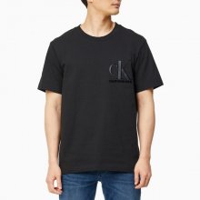 [CK] 남 J317357 BEH 블랙 릴렉스핏 CK 플로킹 로고 반팔 티셔츠