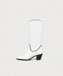 WESTERN BOOTS IN WHITE