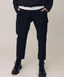 BLACK TAPERED FIT CROPPED CARGO TROUSERS TNPA1E707BK