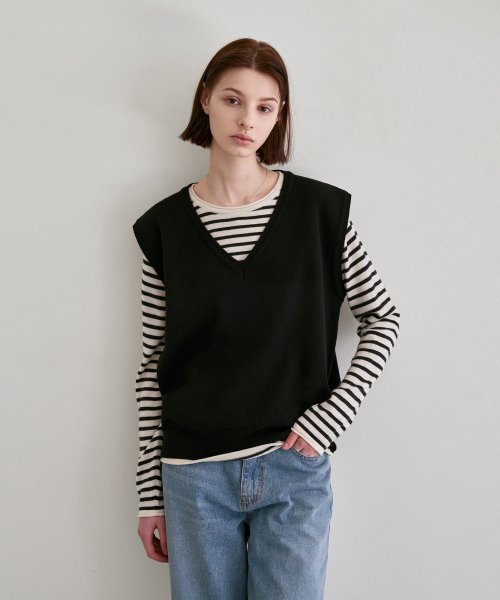 Легкий вязаный жилет Spring Light_Black