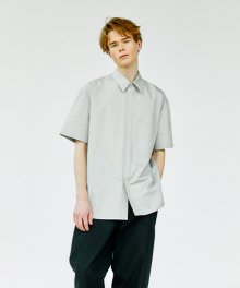 Solid Pocket Half Shirt_ Light Grey