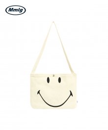 [Mmlg] SMILEY® KNITBAG (ECRU)