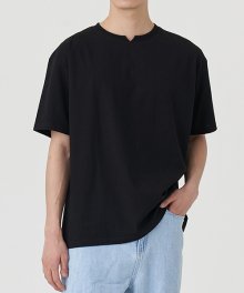 벤트 넥 반팔 티셔츠 (BLACK)