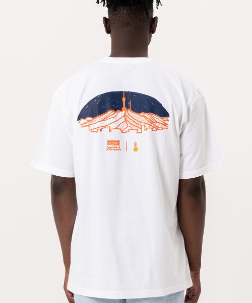 한국의 산 시리즈 그래픽 반팔 라운드 넥 티셔츠 남산 화이트