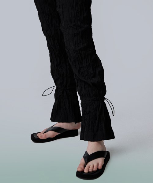 Pleats Ankle String Pants Black