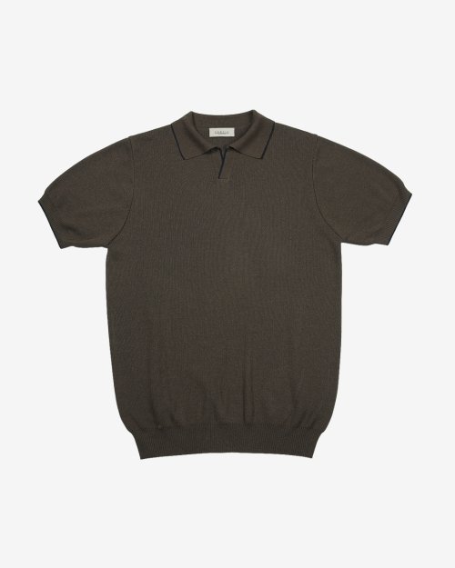 Combination collar knit Brown