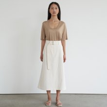 Peak belted skirt white